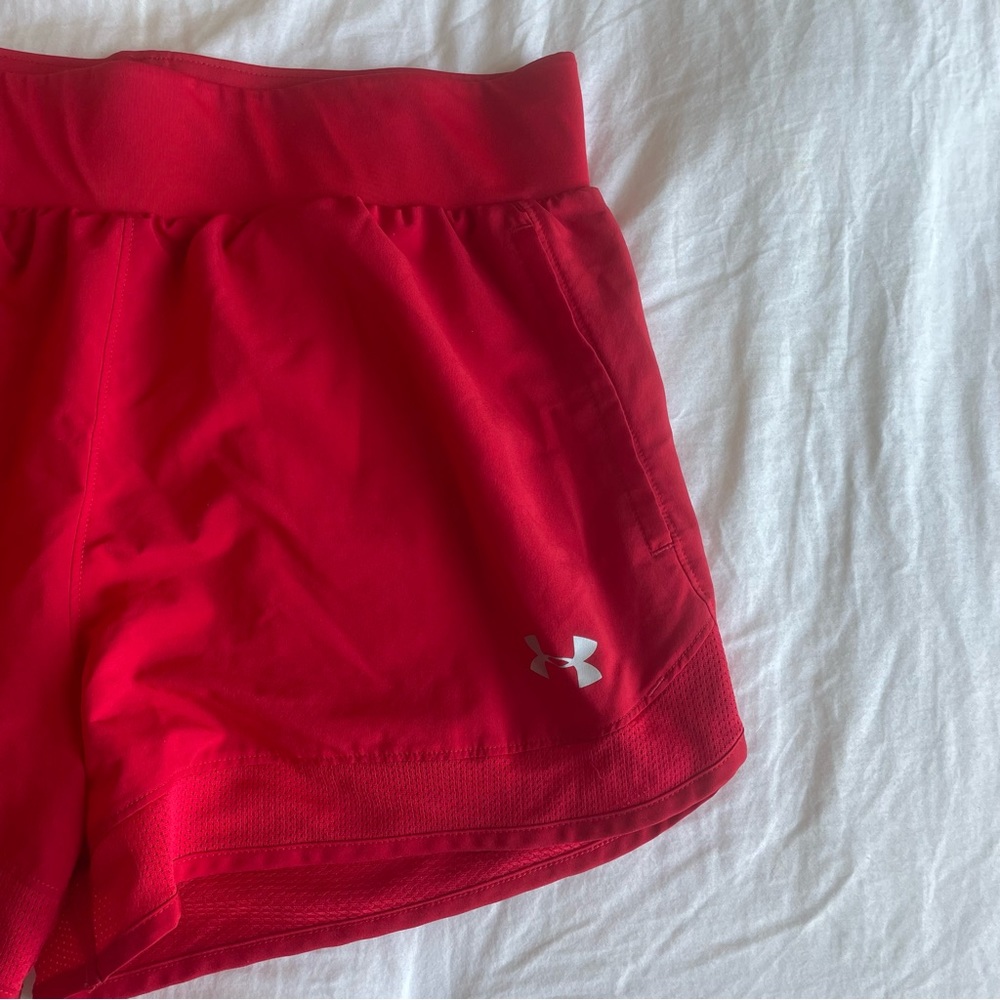 University of Wisconsin Under Armour Shorts - Picture 3 of 4